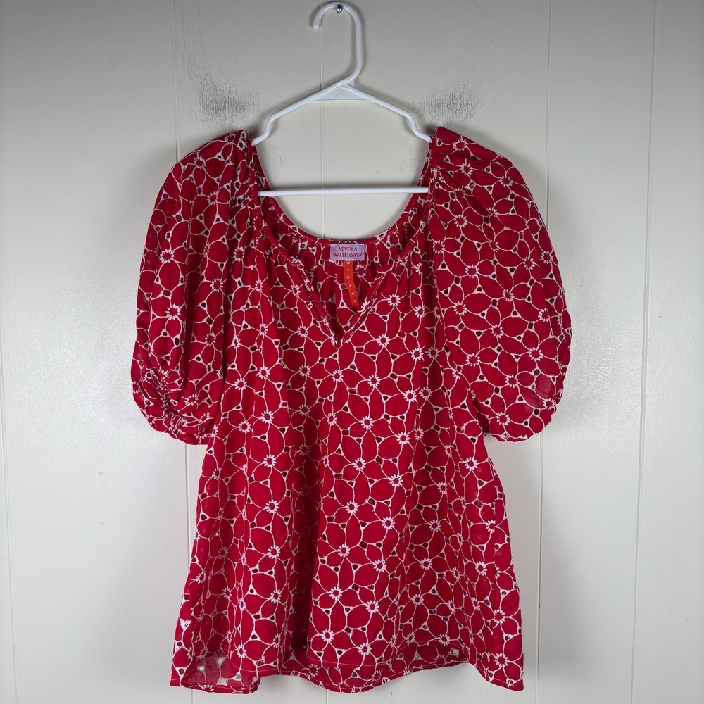 Never A Wallflower Red White Eyelet Puff Sleeve Blouse Top Womens Size S‎